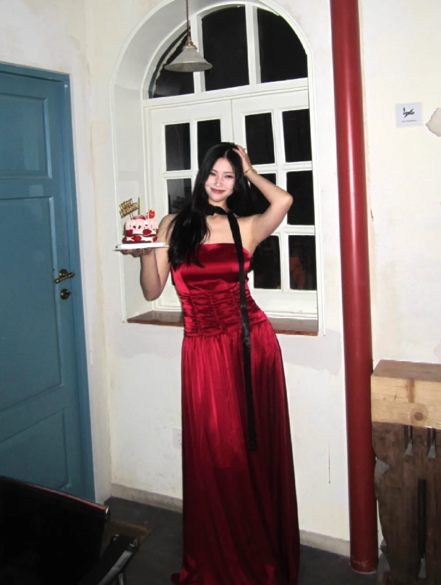 Vintage Burgundy A-Line Strapless Satin Long Prom Dress Evening Dress Secondary image