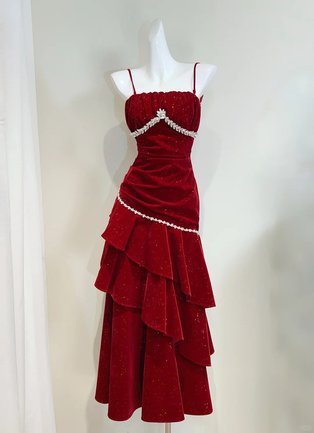 Vintage Burgundy Mermaid Spaghetti Strap Ruffle Velvet Prom Dress Evening Dress Main image