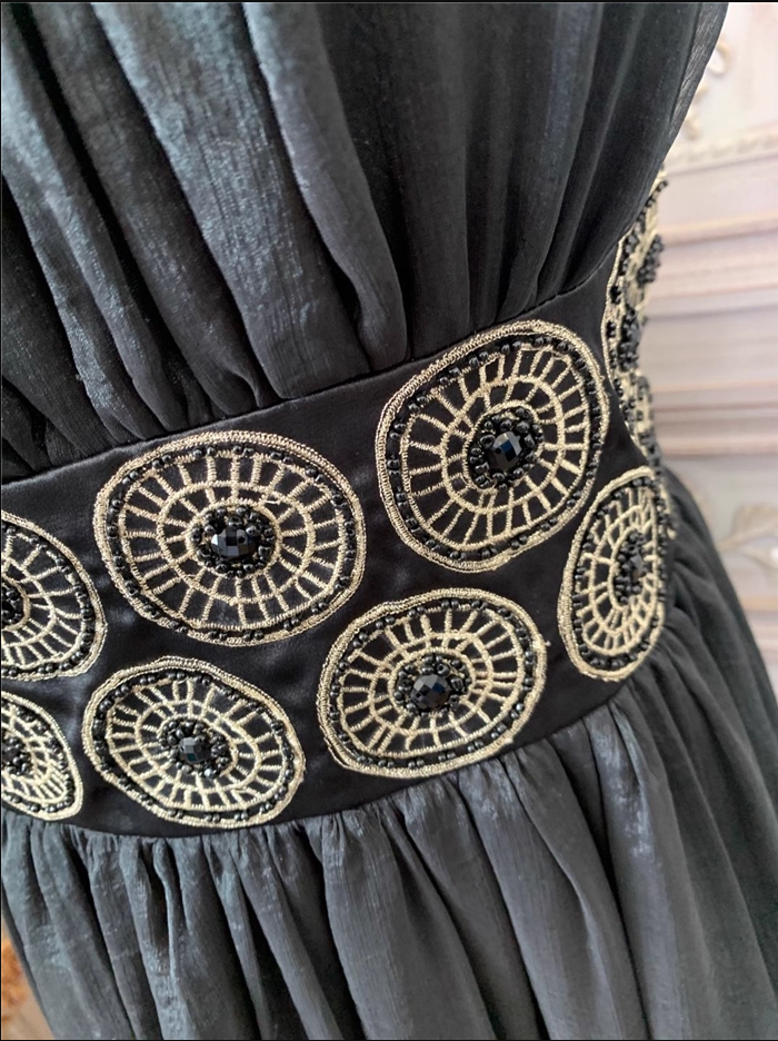 Vintage Court Black Embroidery Circular Pattern Black Diamond Chiffon Long Prom Dress Evening Dress