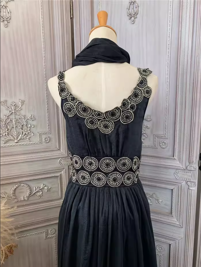Vintage Court Black Embroidery Circular Pattern Black Diamond Chiffon Long Prom Dress Evening Dress