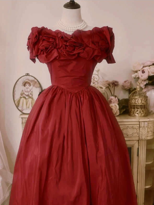 Vintage Court Red Bow Off-The-Shoulder Satin Ball Gown Evening Dress