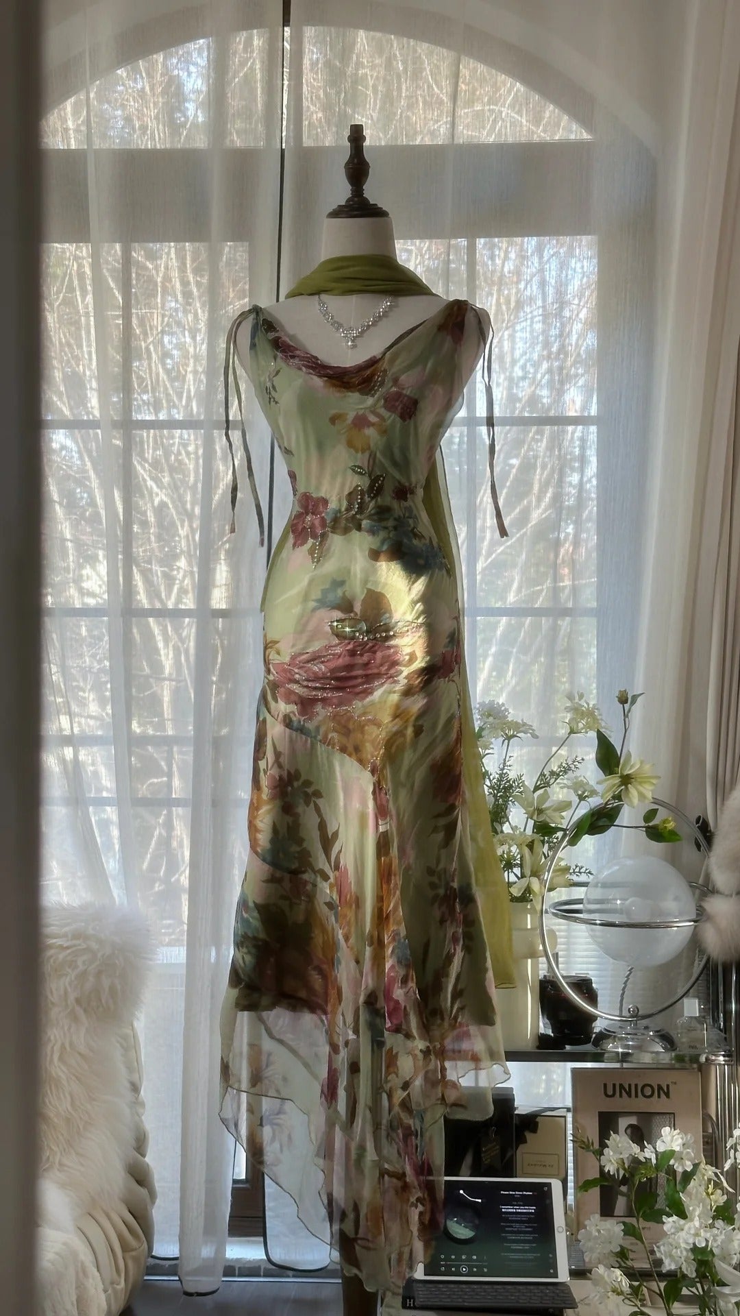 Vintage Green Oil Painting Chiffon Print Irregular Skirt Prom Dress Main image