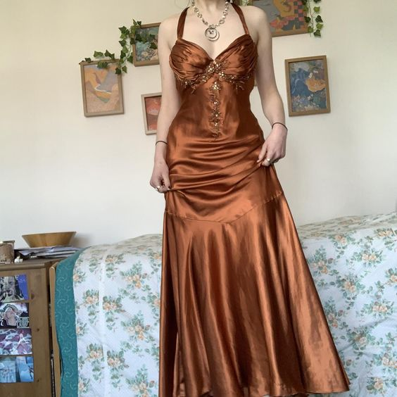 Vintage Halter V Neck  Beaded Appliques 90S Prom Dress Mermaid Evening Dress Main image