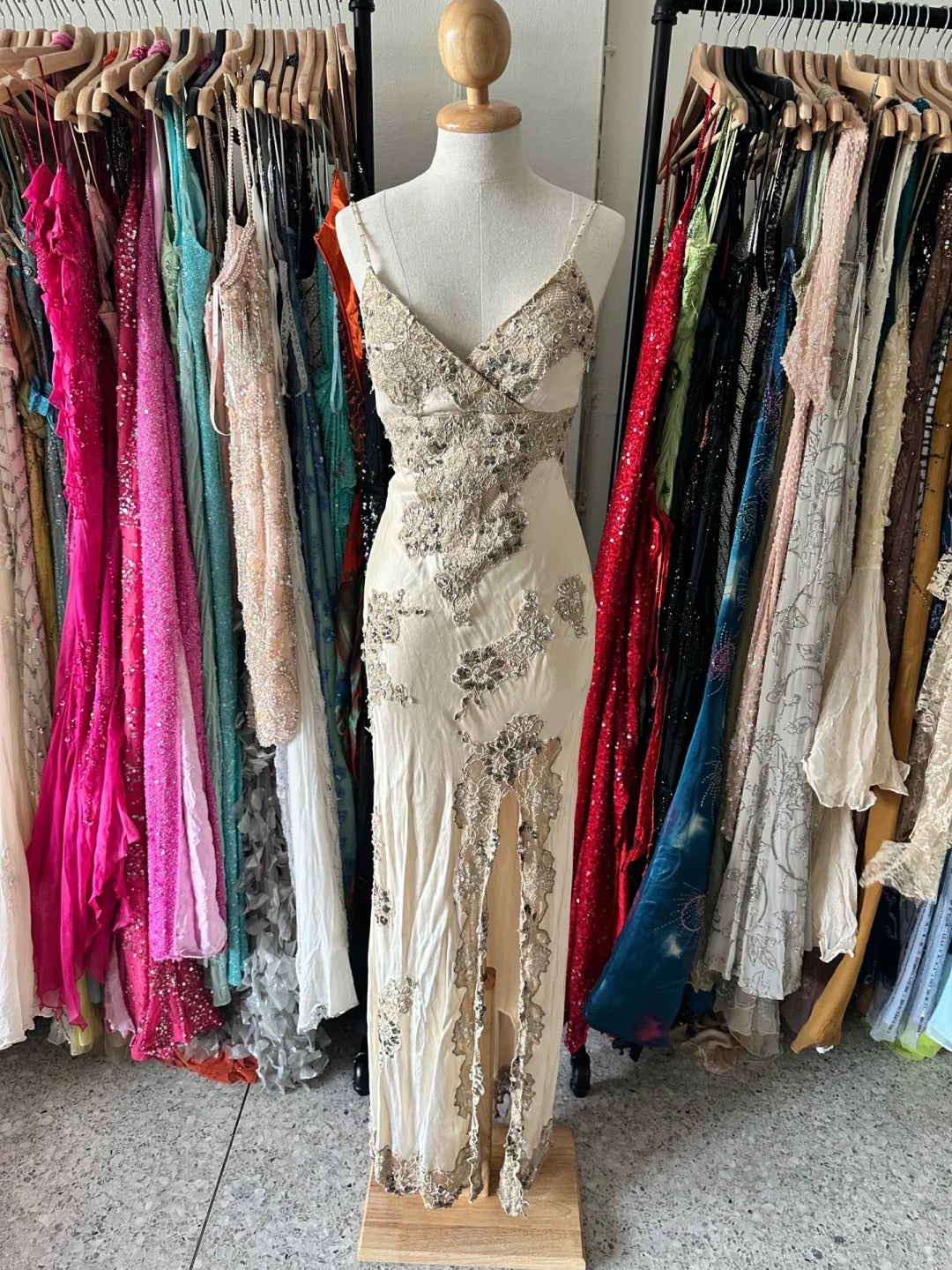 Vintage Ivory Mermaid Strappy V-Neck Lace Slit Satin Long Prom Dress Evening Dress Secondary image