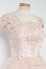 Vintage Knee-Length A-Line Pearl Pink Homecoming Dress With Lace