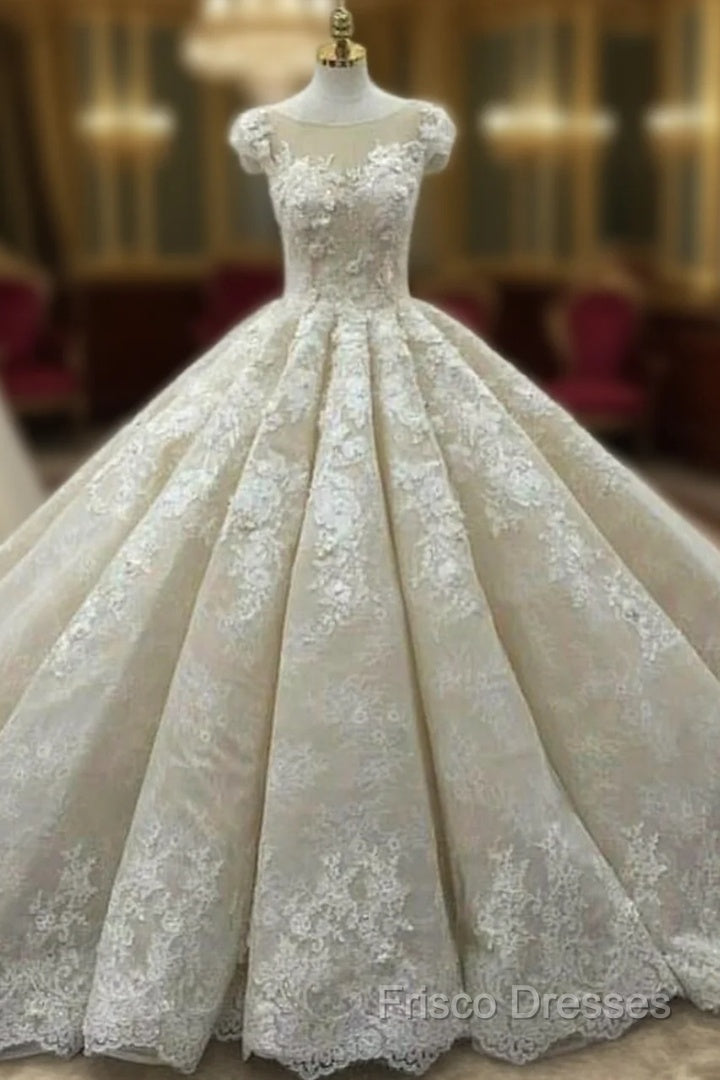 Vintage Lace Cap Sleeves Ball Gowns Wedding Dress Main image