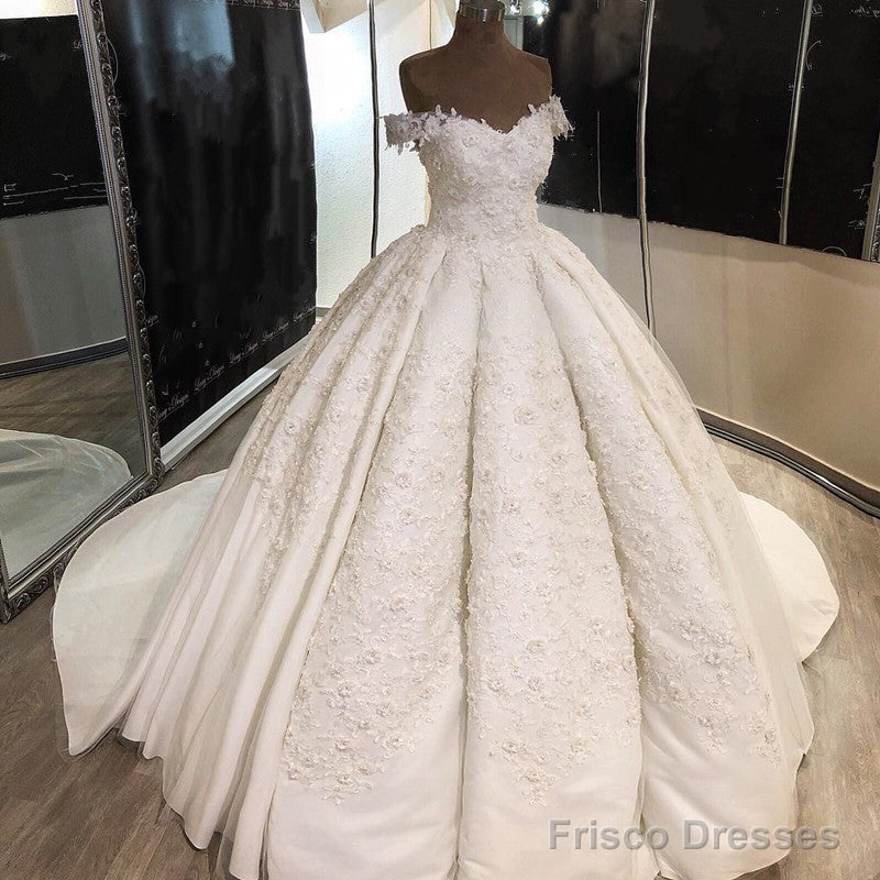 Vintage Lace Embroidery Ball Gowns Wedding Dresses Satin Secondary image
