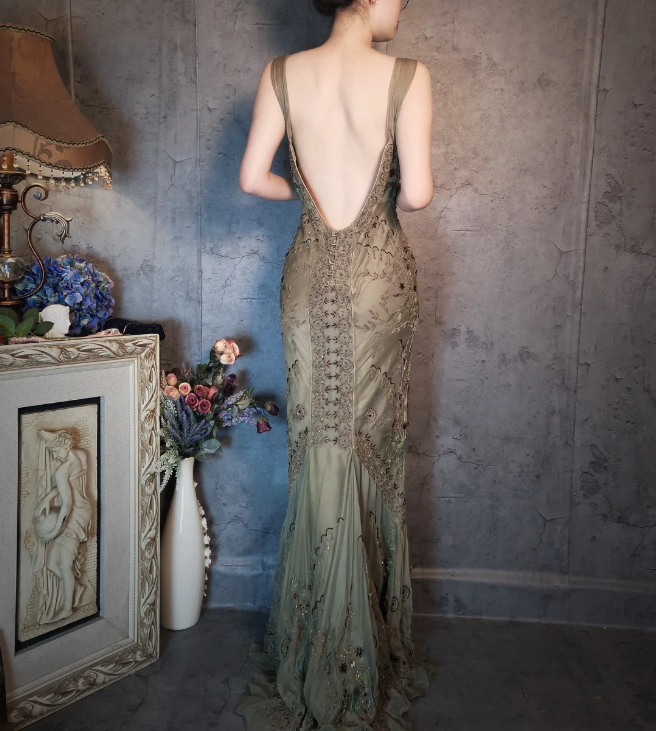 Vintage Luxury Green Mermaid Deep V-Neck Beaded Embroidered Chiffon Long Prom Dress Evening Dress