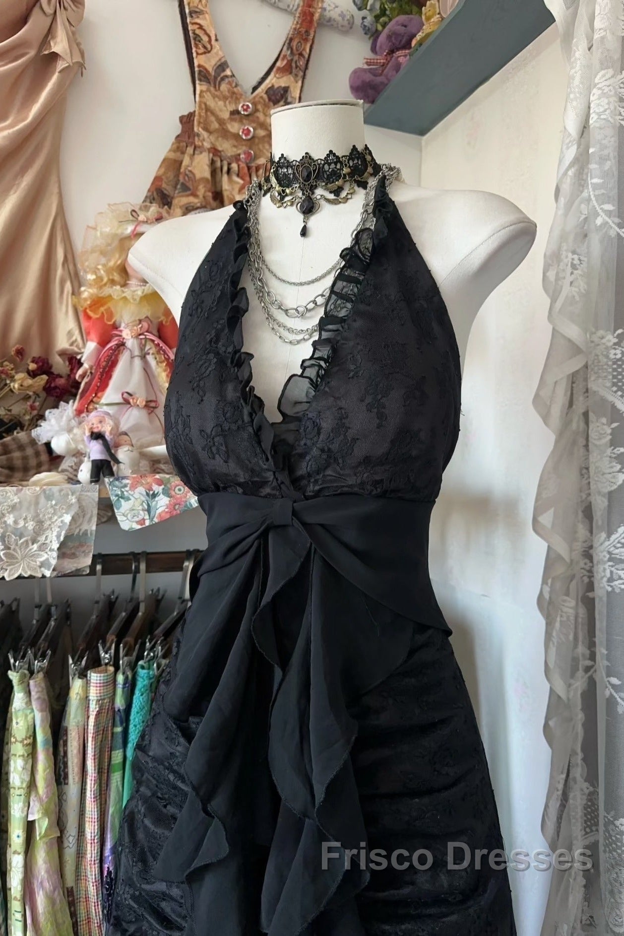 Vintage Mermaid Halter Sleeveless Long Black Lace Evening Dress Formal Prom Dress
