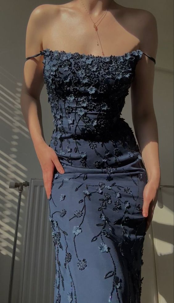 Navy Blue Vintage Spaghetti Straps Elegant Delicate Floral Beads Long Ball Gown Evening Gown Mermaid Birthday Party Dress Prom Gown