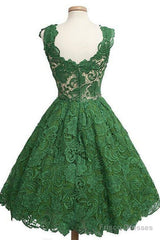 Vintage Scoop Knee-Length Sleeveless Hunter Lace Homecoming Dress