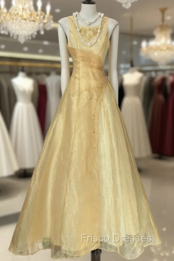 Vintage Yellow A-Line Boat Neck Tulle Long Formal Prom Dress Simple Embroidery Applique Evening Dress Main image