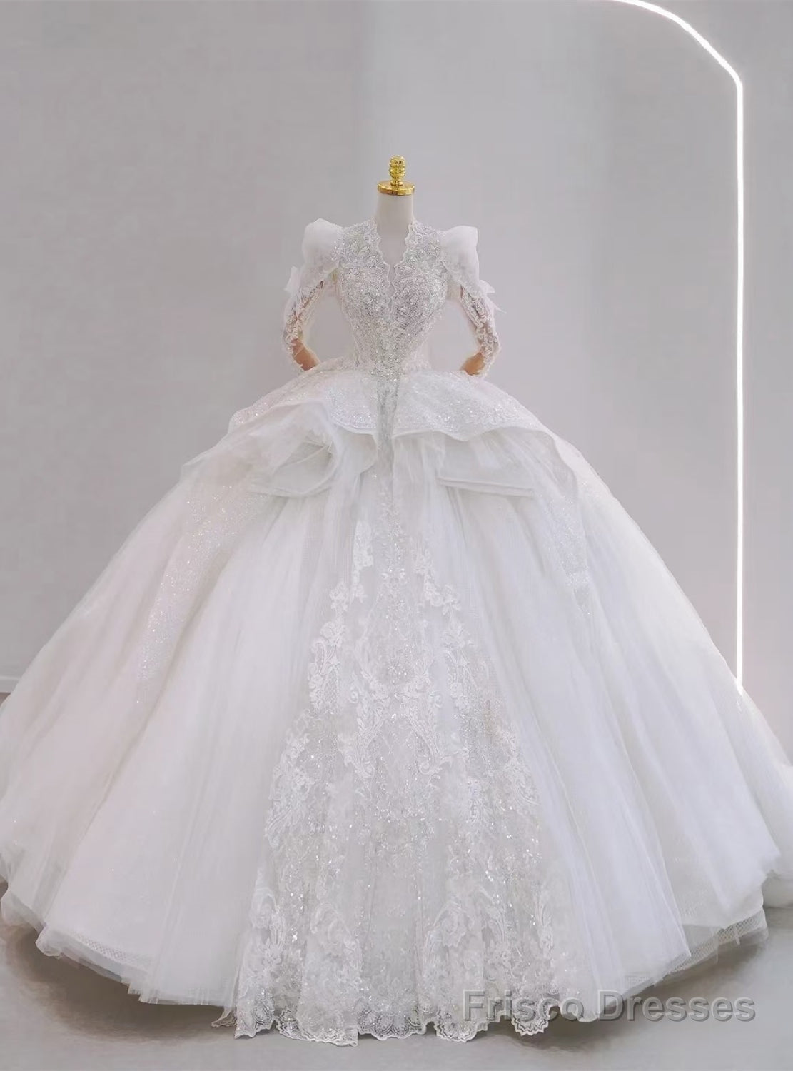 White Ball Gown Tulle Long Sleeve Appliques Backless Wedding Dress Main image