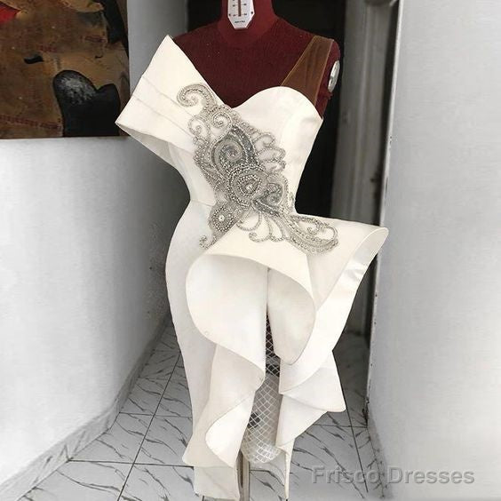 White Evening Dresses Short Lace Applique Beaded Mermaid Modest Evening Gown Homecoming Dress