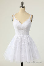 White Homecoming Dresses Spaghetti Straps Short Prom Dresses A-line V-neck Tulle Lace Backless
