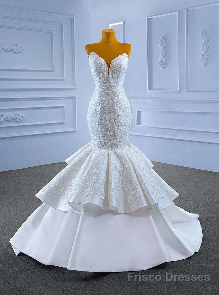 White Mermaid Satin Strapless Appliques Wedding Dress Main image