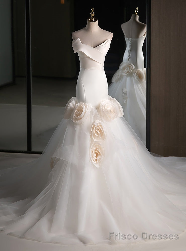 White Tulle Mermaid Strapless Flower Wedding Dress Main image