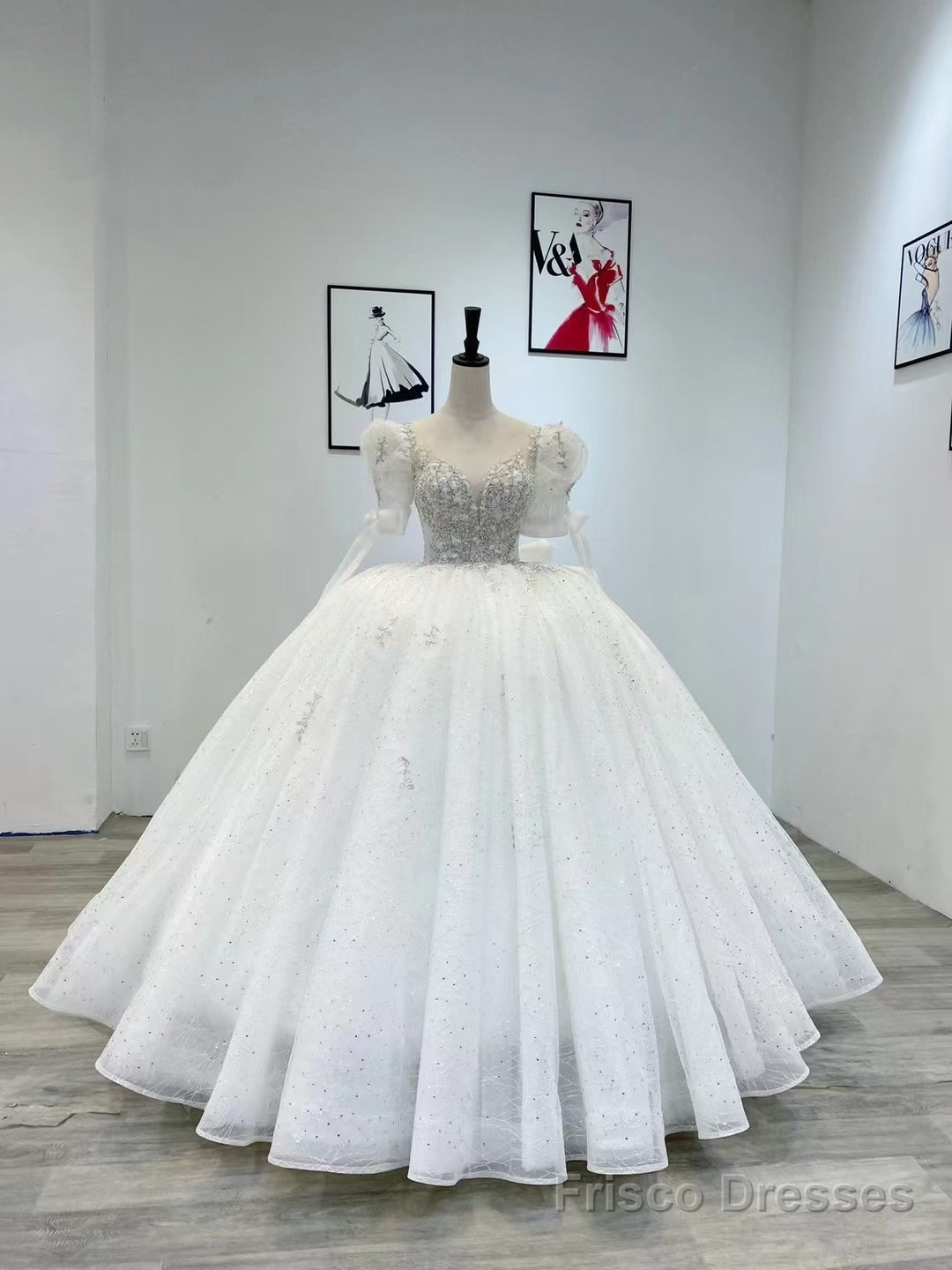 White Tulle Sequins Beading Short Sleeve Wedding Dress Main image