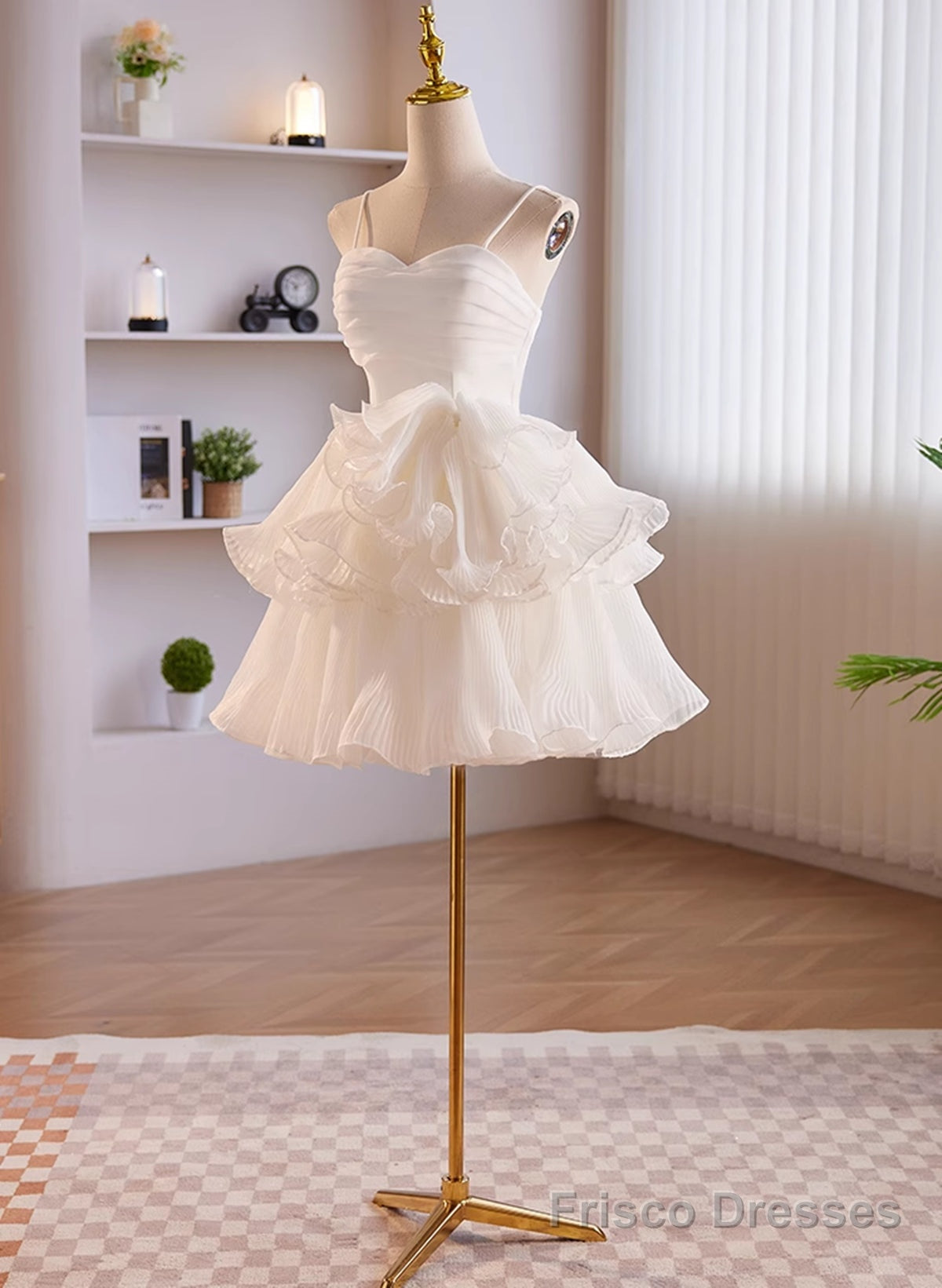 White Tulle Straps Short Graduation Dress, White Tulle Sweetheart Prom Dress Secondary image