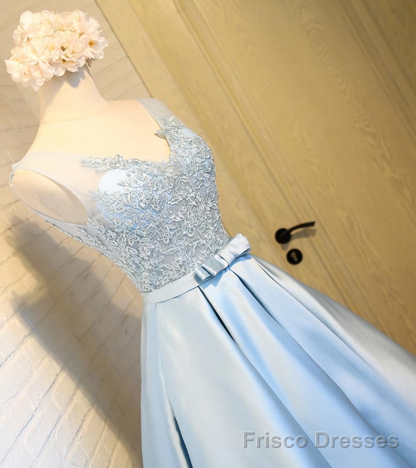 Sky Blue A Line V Neck Short Prom Dresses, Appliques Lace Homecoming Dresses Secondary image