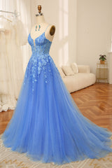 A-Line Spaghetti Straps Zipper Back Long Tulle Prom Dress With Appliques