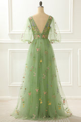 A Line Green Princess Prom Dress With Embroidery
