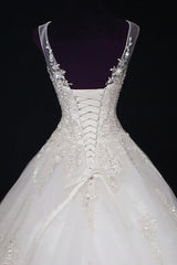 2023 A Line Wedding Dresses, Scoop Tulle With Applique And Beads Lace Up
